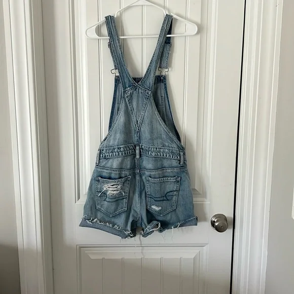 Women’s American Eagle denim shorts overalls size small - Picture 3 of 3